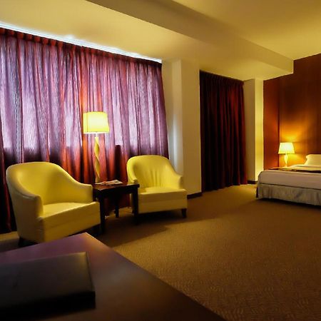 Times Hotel Brunei Bandar Seri Begawan Zimmer foto