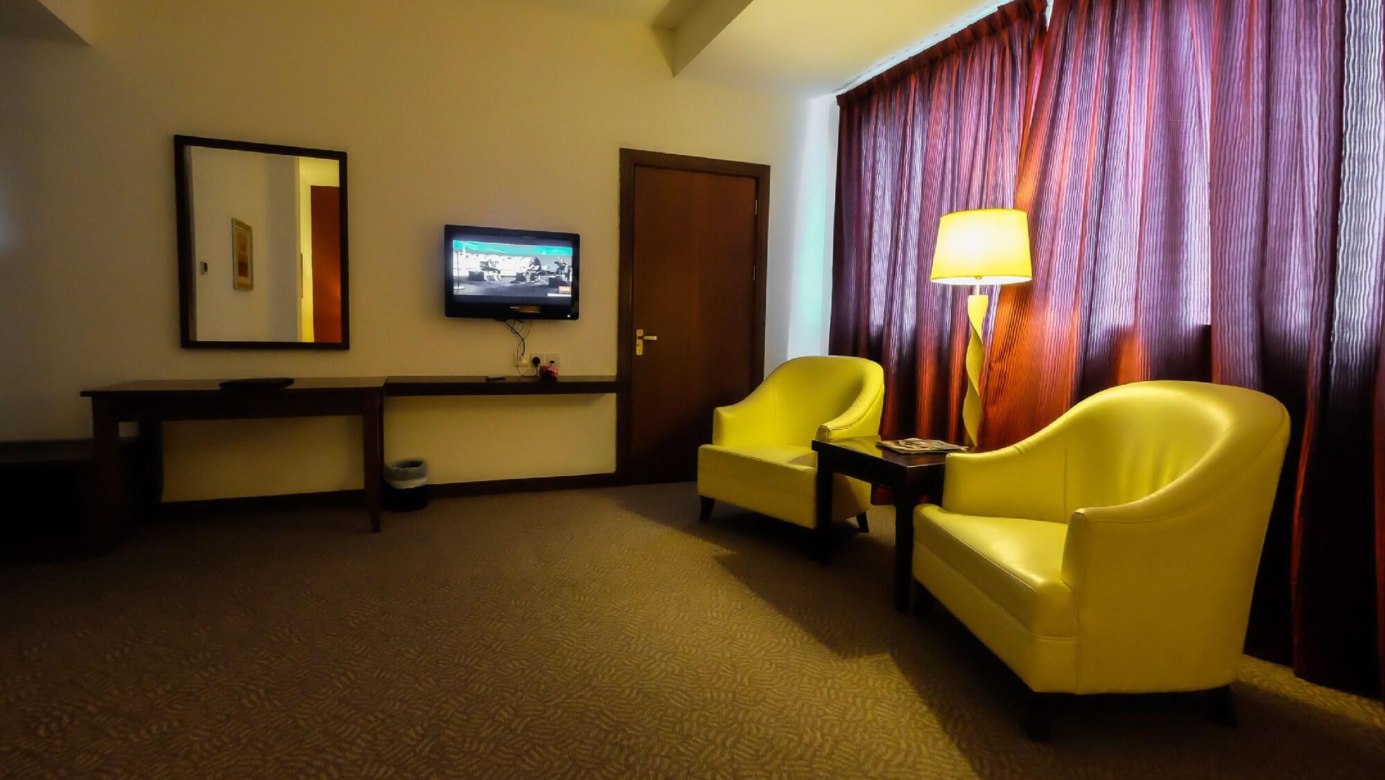 Times Hotel Brunei Bandar Seri Begawan Exterior foto