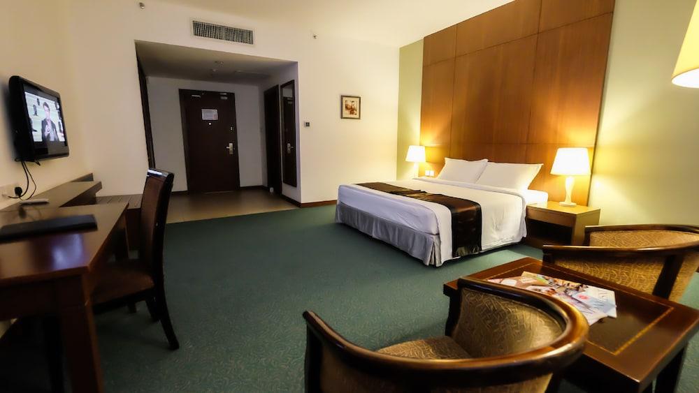 Times Hotel Brunei Bandar Seri Begawan Exterior foto